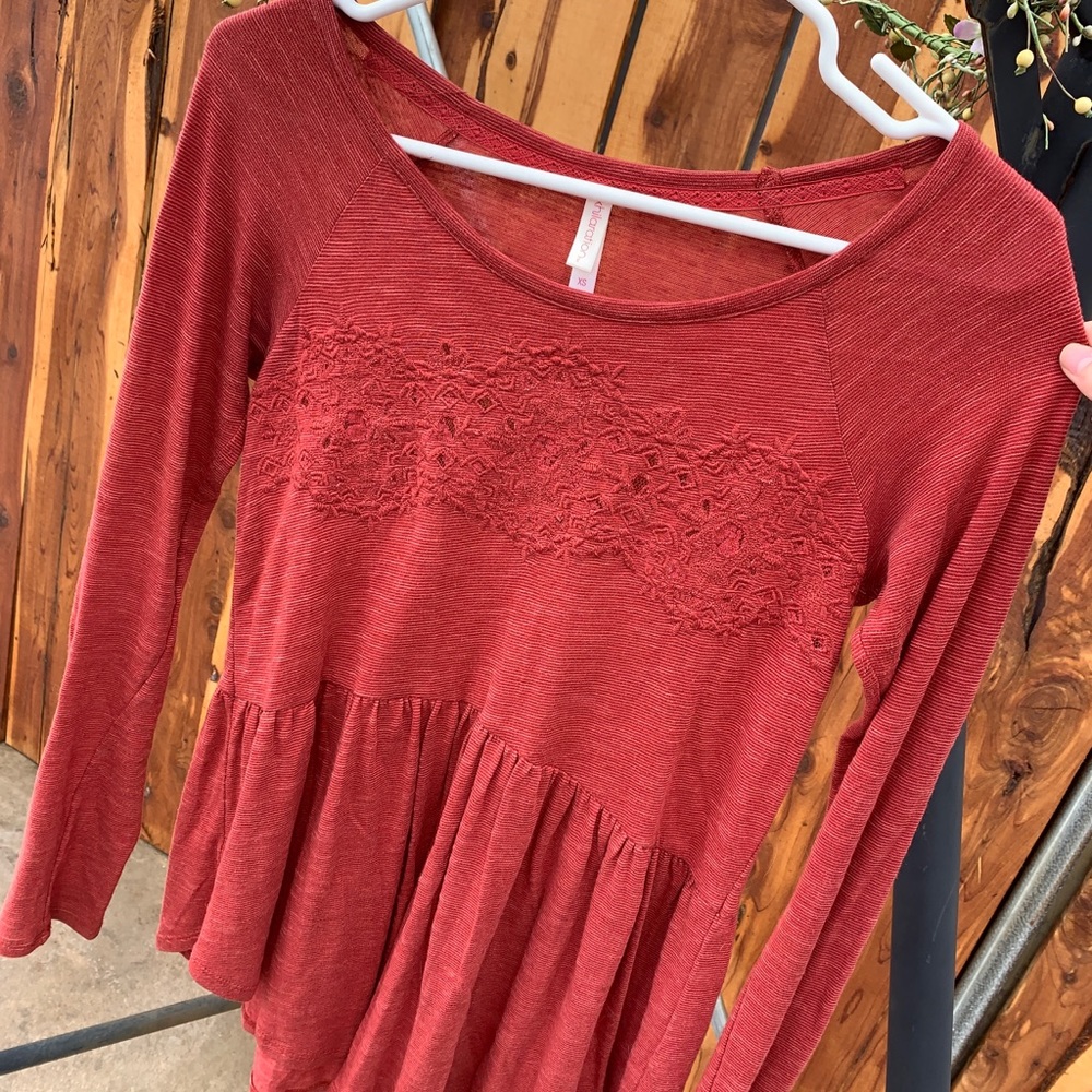 Blouse - Picture 2 of 2